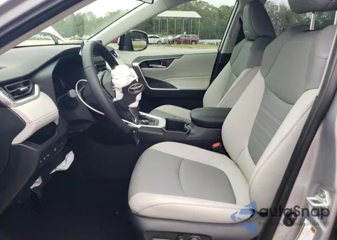 2025 Toyota Rav4 Xle Premium из США, поврежденный, VIN JTMB6RFV4SD165897